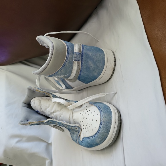 Air Jordan 1 Retro High Hyper Royal Smoke Grey Size 8 - Picture 2 of 4